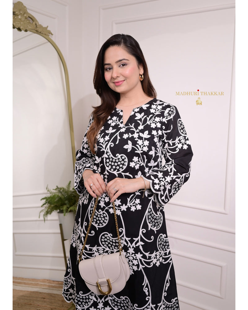 Black Thread Embroidered Kurta Set