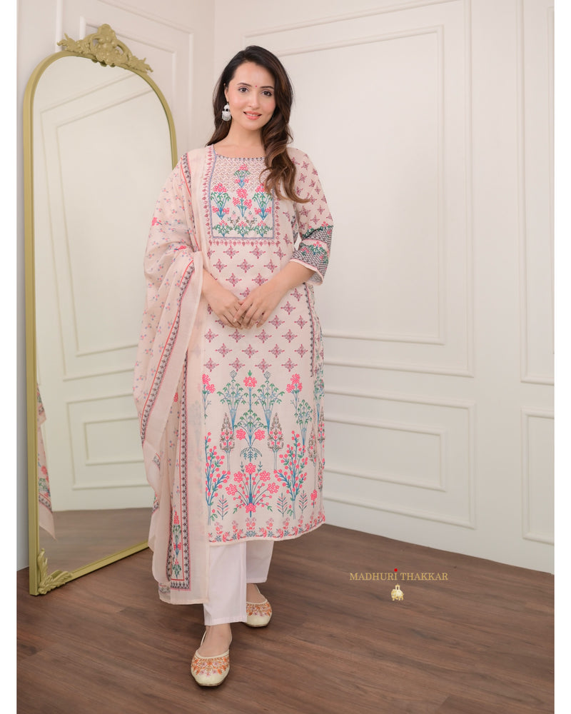 Intricate Elegance: Exploring Embroideries on Pakistani Sharara Dresses -  SOULFASHIONBUZZ