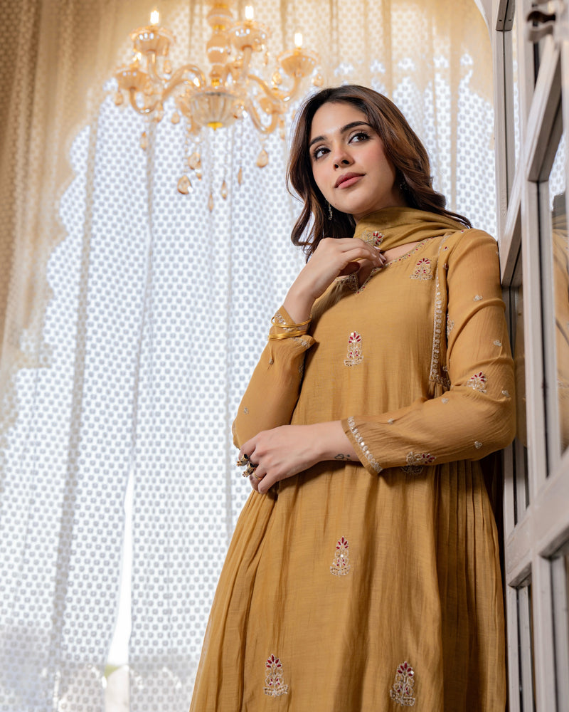 Sunehri Saaz Mul Chanderi A Line Suit