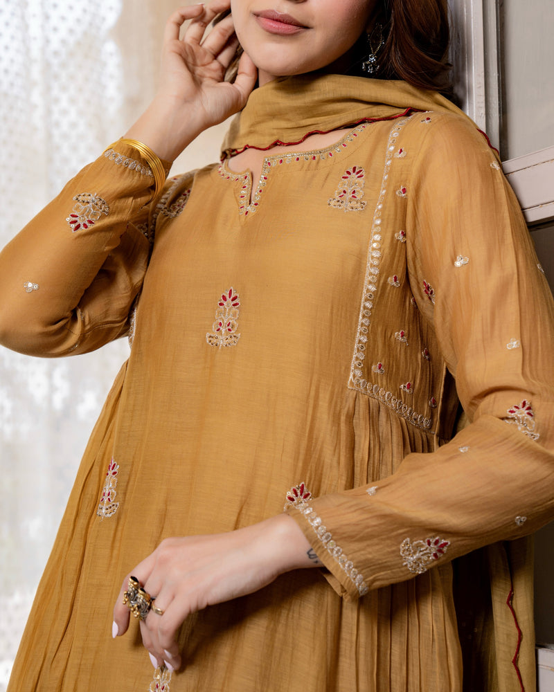 Sunehri Saaz Mul Chanderi A Line Suit