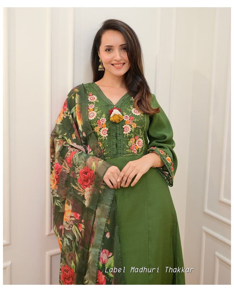 Green Threadwork A Line Silk Suit