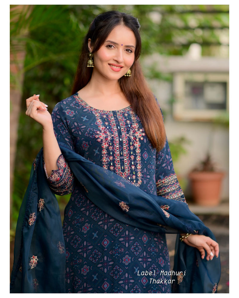 Navy Blue Handwork Crepe Suit