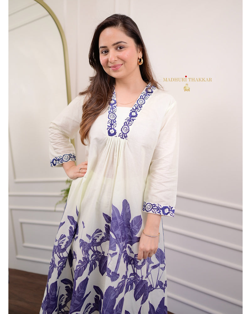 Ivory Blue Threadwork Mul Cotton Kurta Set